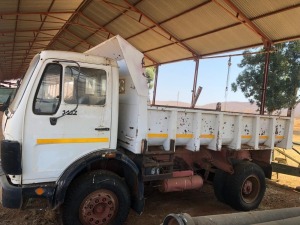 1X MERCEDES 1417 TIPPER TRUCK