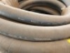 8 - ITEMS 2 x Rubber Hydraulic hose with flange Blue 2" 1305 PSI
2 x Rubber hydraulic hose with flange Black 2" 580PSI
4 x Rubber hose with flange Black 1" - 2