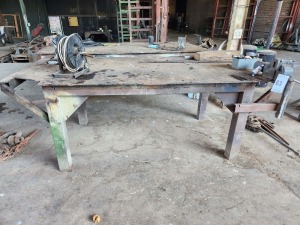 Workbench with Vice Grip