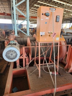 1 - ITEM Winch 5 ton with a 22kw controle panel Wenco with steel cable on the reel. Need to be certified.