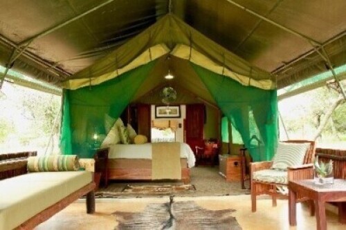 3 DAY SAFARI WITH&nbsp;THE SAFARIS OF GRAHAM&nbsp;JONES on Kifaru Game Reserve, Limpopo Province, to fellow outfitters SAFARIS OF GRAHAM JONES