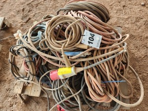 1 - ITEM Air hoses and welding cables (Pallet)