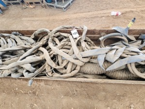 1 - ITEM Welding cables and rubber air hoses (Crate)