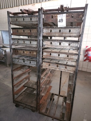 Job Lot - 2 X Baking Racks - Bread