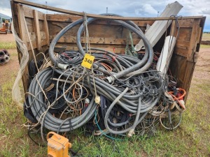 1 - ITEM Welding cables and rubber air hoses - One crate