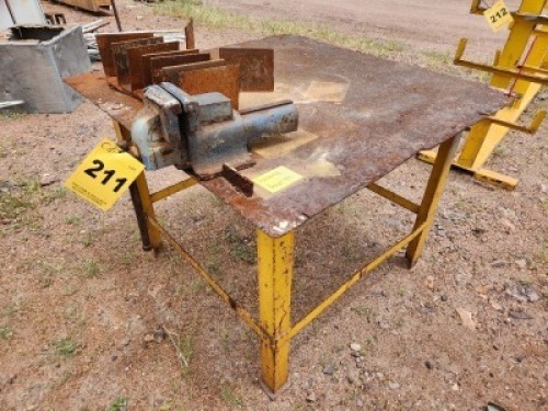 1 - ITEM Bench Work Steel
1.24m (L) x 1.2m (W) x 900mm (H)