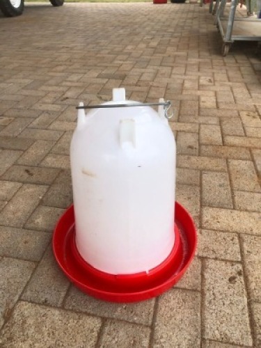 6X 11L Drinkers Loose Item Transport Holdings ( A. Lee) (Per animal to take the lot)