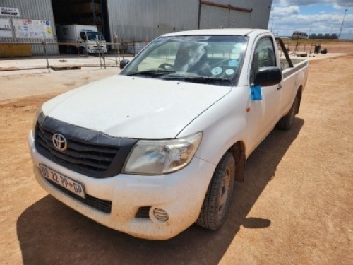 1 - ITEM Toyota Hilux Single Cab 2.5 - SEE DESCRIPTION
