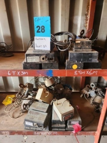 20 - ITEMS 5 Ton Load Cell and Display Box