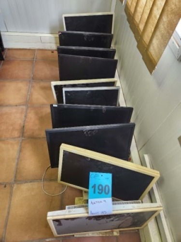 10 - ITEMS PC Monitors - SEE DESCRIPTION
