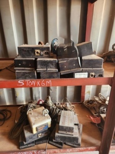 20 - ITEMS 5 Ton Load Cell and Display Box