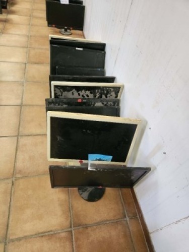 10 - ITEMS PC Monitors (SEE DESCRIPTION)