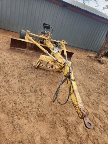 FLOOR ITEM - 1 X Barland Universal Grader