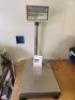 FLOOR ITEM - 1 X UWE Elec-Checking Scale
