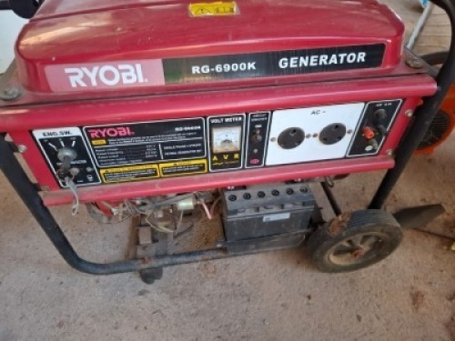 FLOOR ITEM - 1 X Ryobi RG-6900K Generator