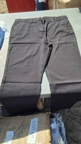 1 X Black Jeans (19 pieces in the lot) WaterWay Investments