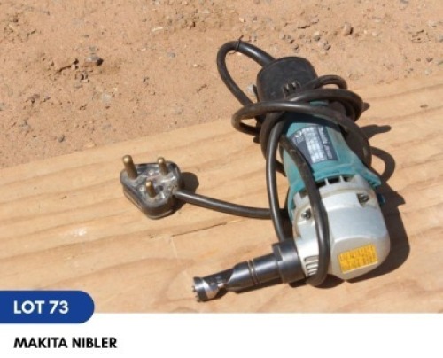 1 X MAKITA NIBLER SARINE CONSTRUCTION