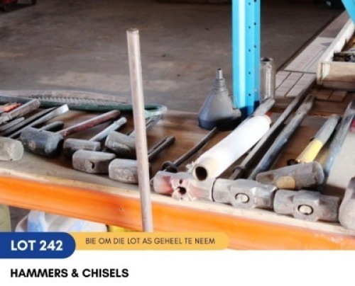 1 X HAMMERS & CHISELS SARINE CONSTRUCTION