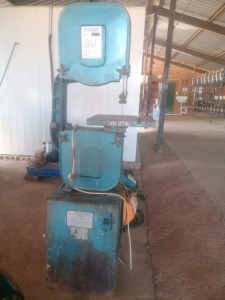 BAND SAW