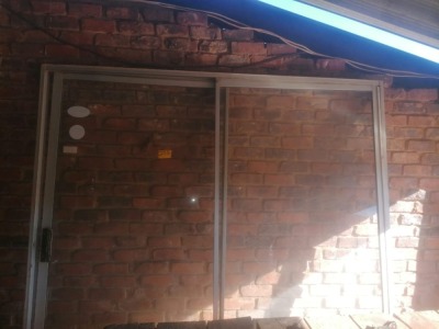 ALUMINIUM GLAS SLIDING DOOR