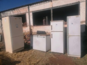 FREEZERS & FRIDGES