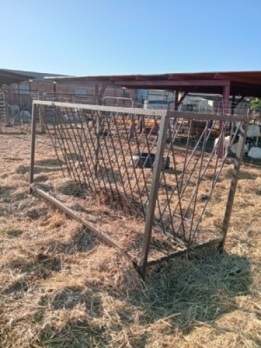 1 X Bale feeders