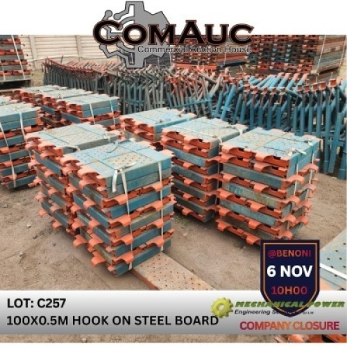 100 X 0.5M HOOK ON STEEL BOARD (Pay per Lot)