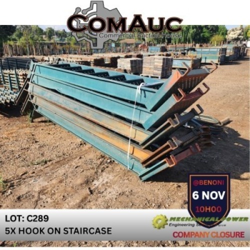 5 X HOOK ON STAIRCASE (Pay per Lot)