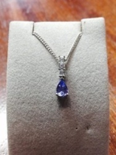 1 X 18KT WHITE GOLD TANZANITE & DIAMOND NECKLACE Bryllianta Diamonds & Tanzanite