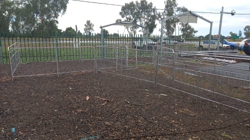 1 X 1.2m hoog 13 paneel skaap kraal met drukgang met 2 hekke Vanderbijlpark