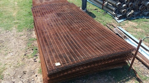 1 X 1.2mx2.4m mesh 25xmmx50mm hole 3mm thick Vanderbijlpark