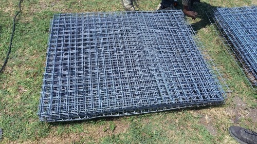 1 X 1mx1.2m black mesh 50mmx50mm hole 5mm thick Vanderbijlpark