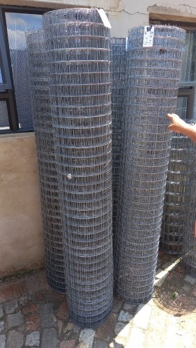 1 X 1.8m high galvanised mesh 50mmx50mm hole1.6mm thick combined length 81m Vanderbijlpark