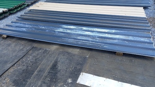 1 X 3.4m chromodeck/galvanised widespan sheets mixed 0.55mm thick Vanderbijlpark