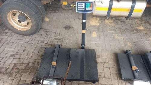 1 X Weighing scale 600kg Vanderbijlpark