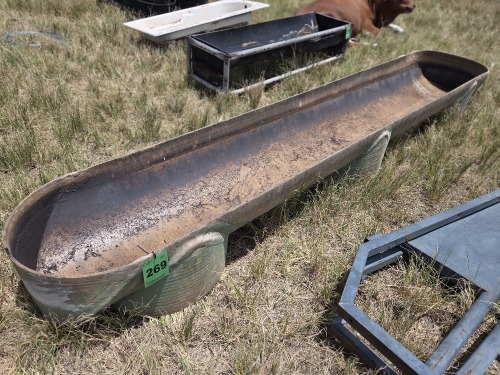 1 X Livestock Water / Feed Trough Daan Swan