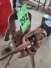 1 X Portable Pipe Yoke Vise on a Tripod Stand Dave Kriel - 2