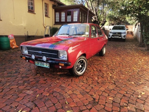 1 X Ford escort 1.6GL Bloemfontein onsite