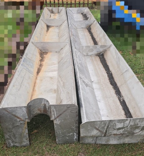 1 X 2x Heavy duty 4.4m feed lot feeders 
Galvanised Steel sides Sundra, Delmas