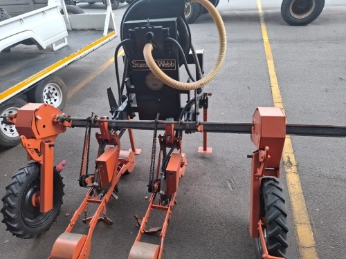 1 X 2 row Stanhay webb Vacuum planter Sundra, Delmas