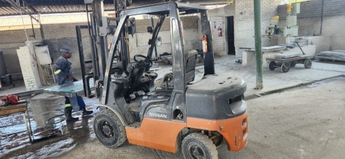 1 X 2.5 Ton Nissan Forklift Parys