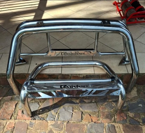 1 X Toyota Nudge bar
Roll bar combo Potchefstroom