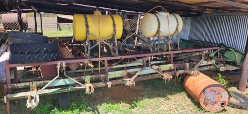 1 X 6 row liquid nitrogen applicator Potchefstroom