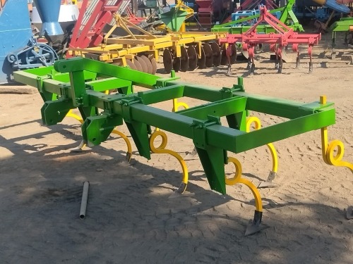 1 X 9 TINE CHISEL PLOUGH Potchefstroom