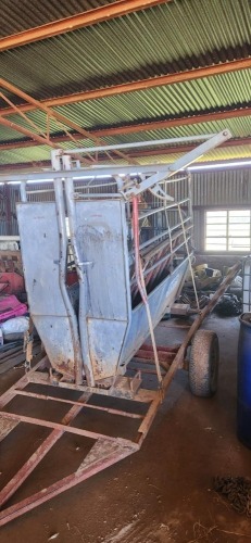 1 X Bees kopklamp op sleepwa Potchefstroom