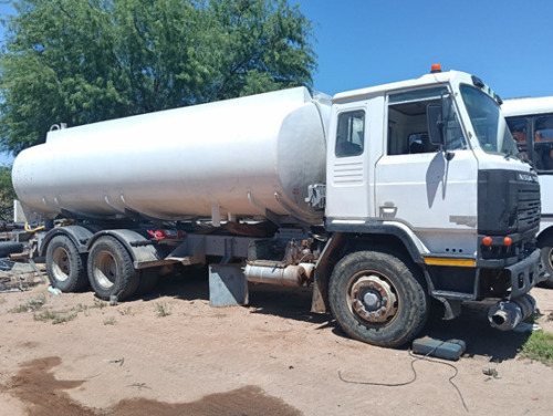 1 X NISSAN DIESEL 19,000L WATER TRUCK Keimoes