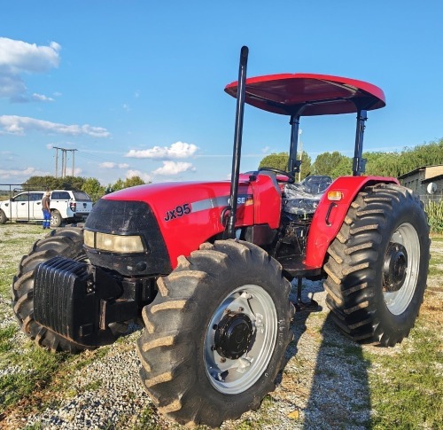 1 X CASE JX95 4x4 Tractor Ottosdal