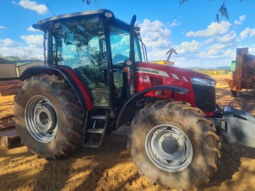 1 X Massey Feruguson S710 Viljoenskroon