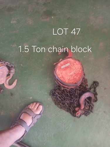 1 X 2 TON CHAIN BLOCK Fanie Grobler