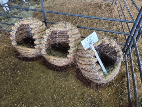 3 X MEDIUM NEST TIEGERPOORT (Per animal to take the lot)